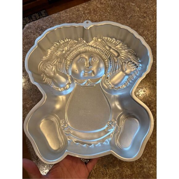 Vintage 1984 cabbage patch Wilton cake pan - Picture 3 of 4